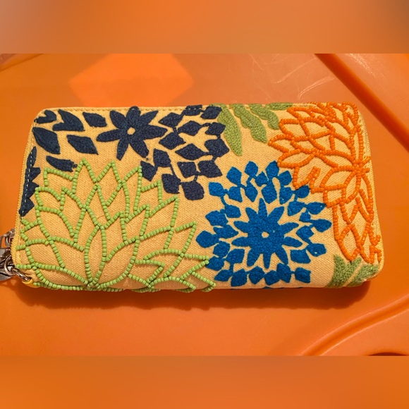 America & Beyond Embellished Zip Wallet & ID Pouch Bundle.Yellow Floral”. NWT - Picture 2 of 11